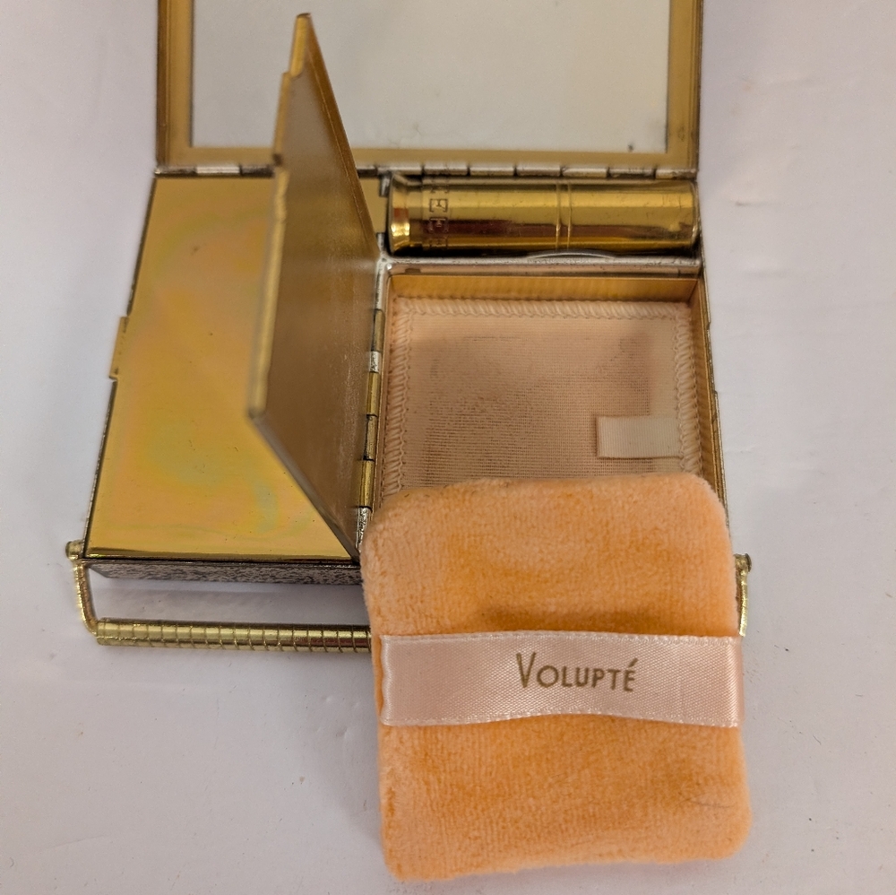 Vintage Compact with Black Case"Barbara" On The Front - Picture 4 of 8